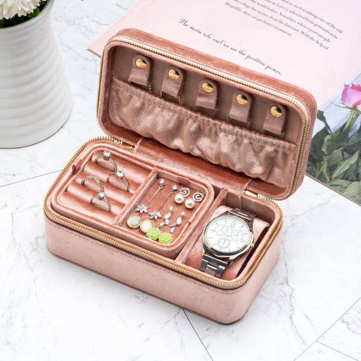 COWFEX Velvet Jewelry Storage Organizer Display Box for Ring Necklace – close-up detail