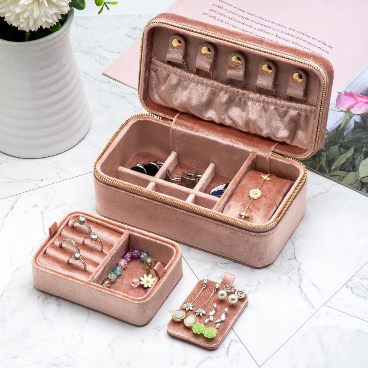 COWFEX Velvet Jewelry Storage Organizer Display Box for Ring Necklace – packaging and label