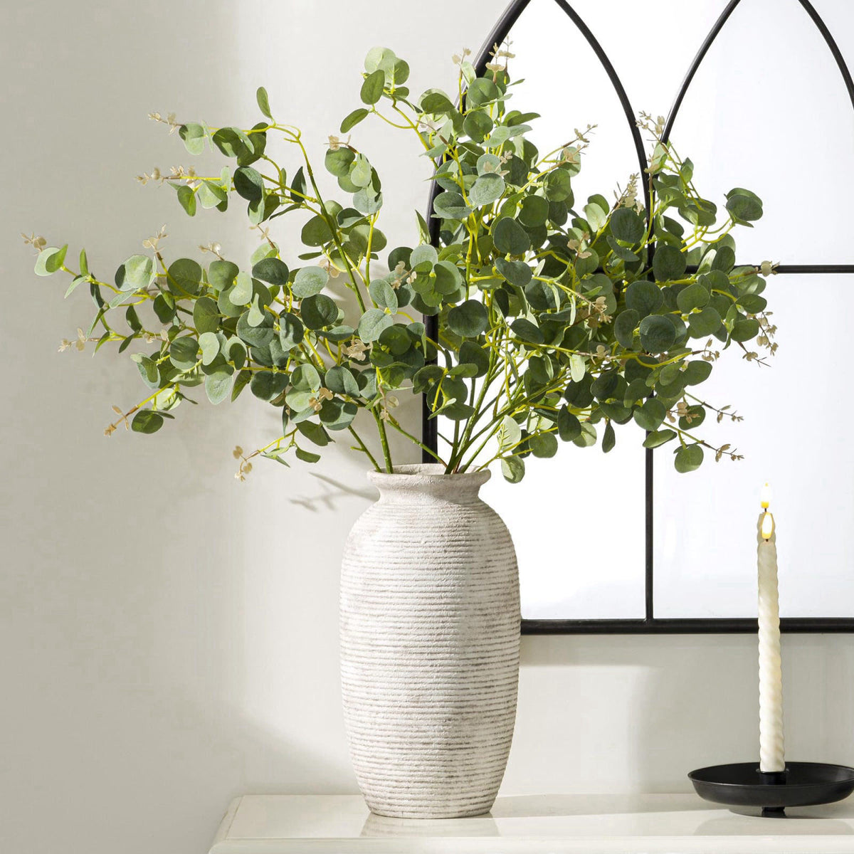 ooit – Vases on display