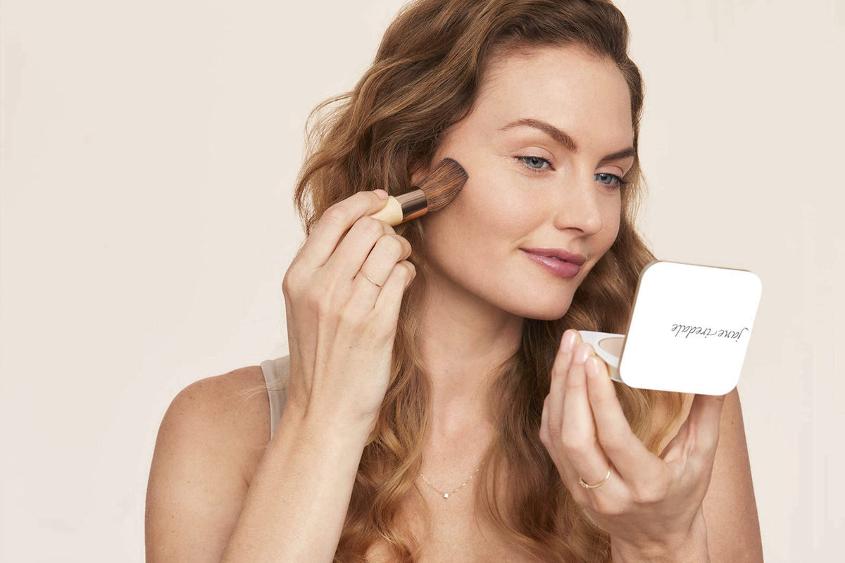 Jane Iredale PurePressed Base Mineral Powder Foundation, Radiant – back view and specifications