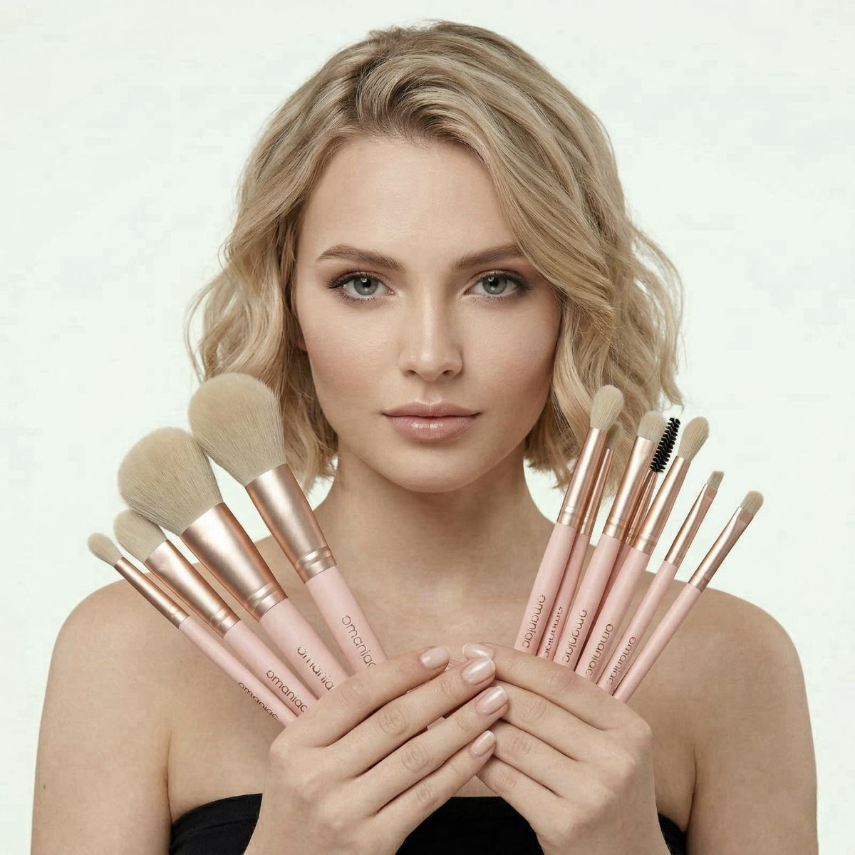 OMANIAC 20Pcs Makeup Brush Set Professional - Cruelty-Free Beauty Gift Kit for Beginners & Women - Premium Synthetic Fou