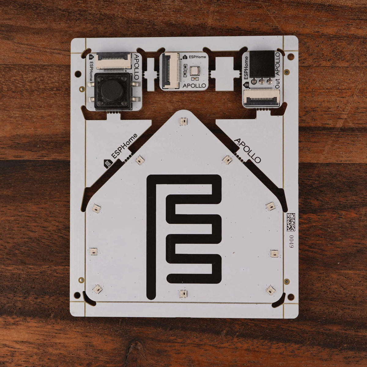 APOLLO AUTOMATION ESPHome Starter Kit | ESP32 Electronics Kit for Home Assistant | Official ESPHome Hardware – packaging