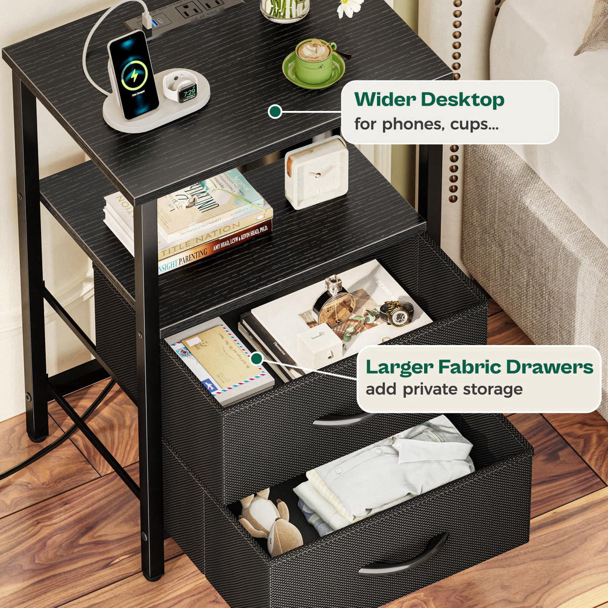 Huuger – Nightstands on display