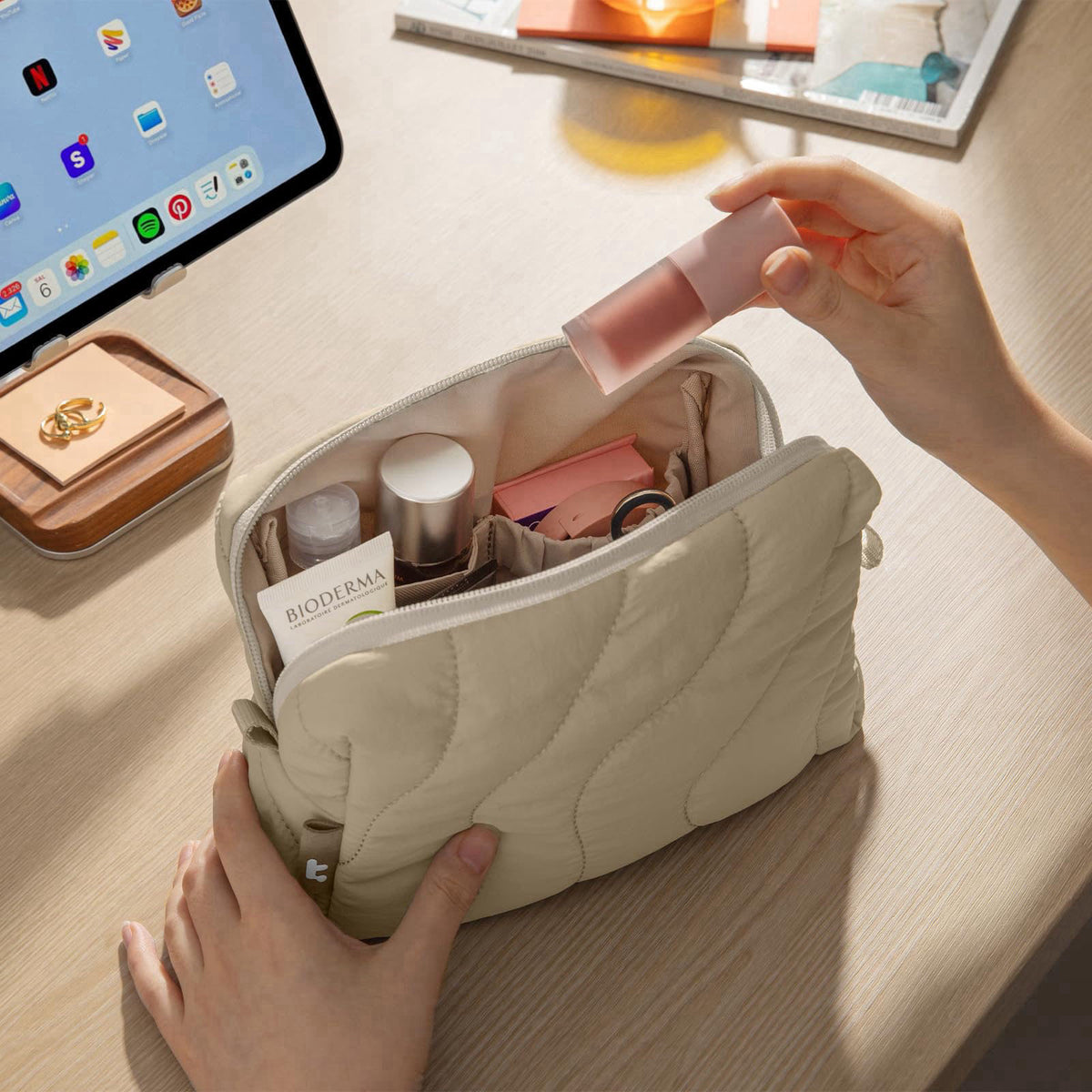 tomtoc – Cable Organizer Bags &amp; Cases on display
