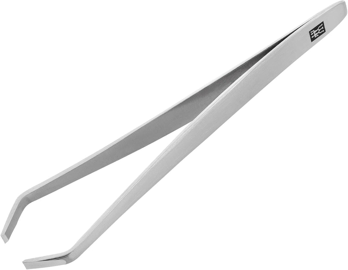 ZWILLING – Tweezers on display