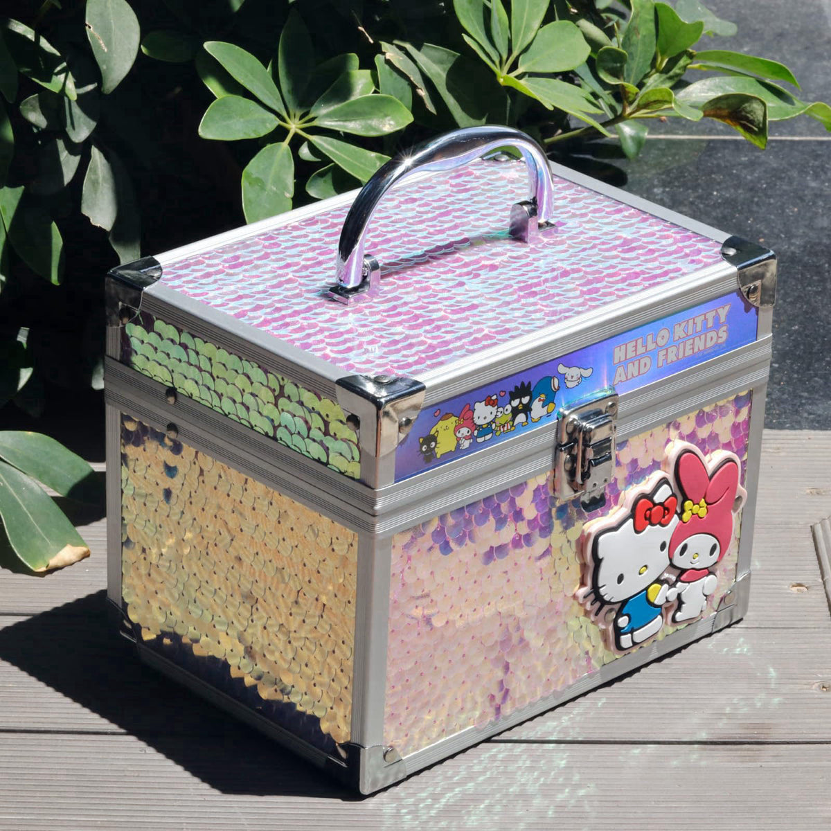 Townley Girl – Train Cases on display