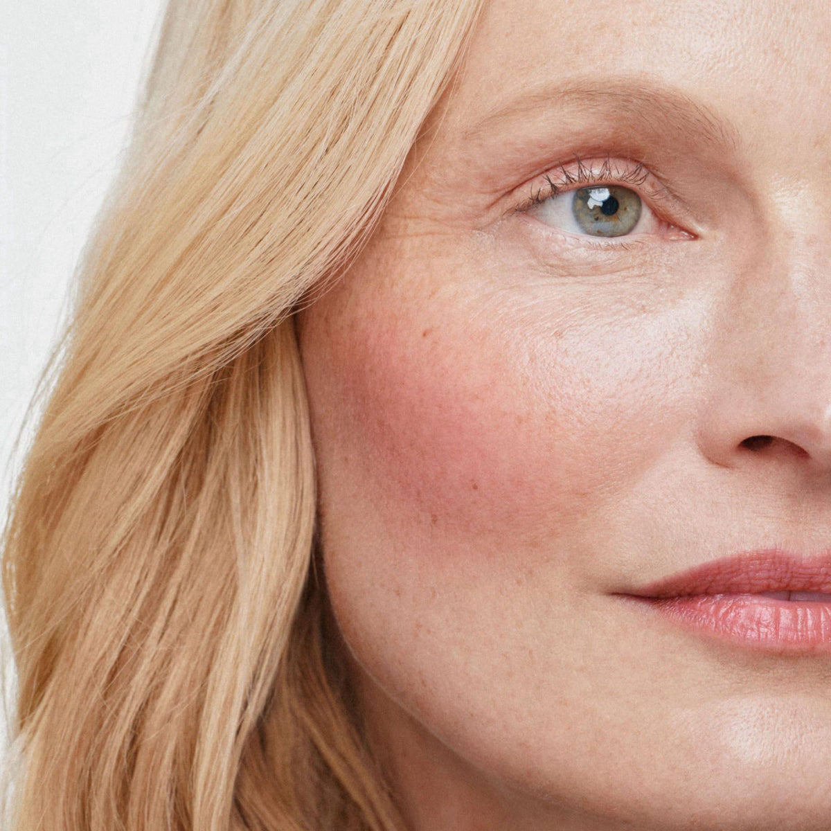 ILIA - Multi-Stick Cheek + Lip Color | Buildable + Blendable | Multi-Use Cream Blush | Nourishing Skincare Ingredients |
